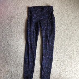 Lululemon leggings.